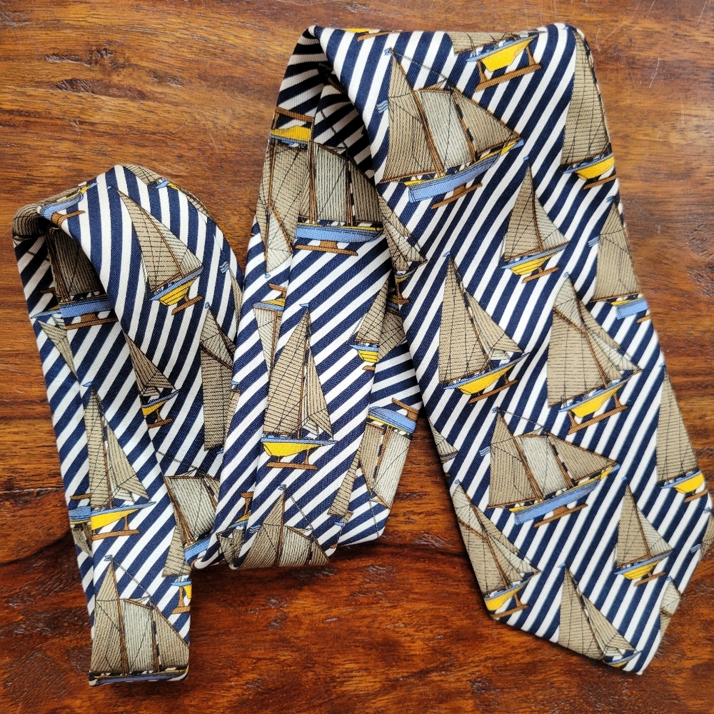 Lands' End Silk Necktie Hand Sewn Nautical Sailboats Coastal Preppy ~ GUC ~ 80s